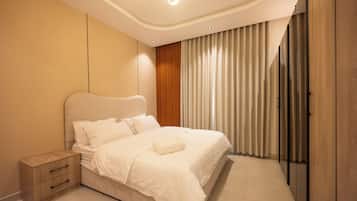 1 slaapkamer, een kluis op de kamer, een strijkplank/strijkijzer