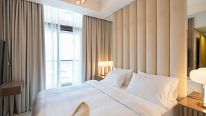 Deluxe Apartment, 2 Bedrooms, Balcony, City View - Keyrock Living - Luxury at Aykon Tower (Dubai)