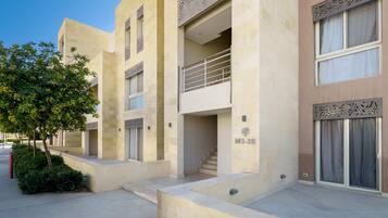 The Groundlight 1BDR @ Mangroovy | Free Beach & Pool (M3-2B-01) | Exterior