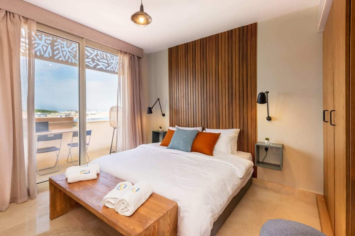 Appartement | 15 chambres, bureau, espace de travail pour ordinateur portable