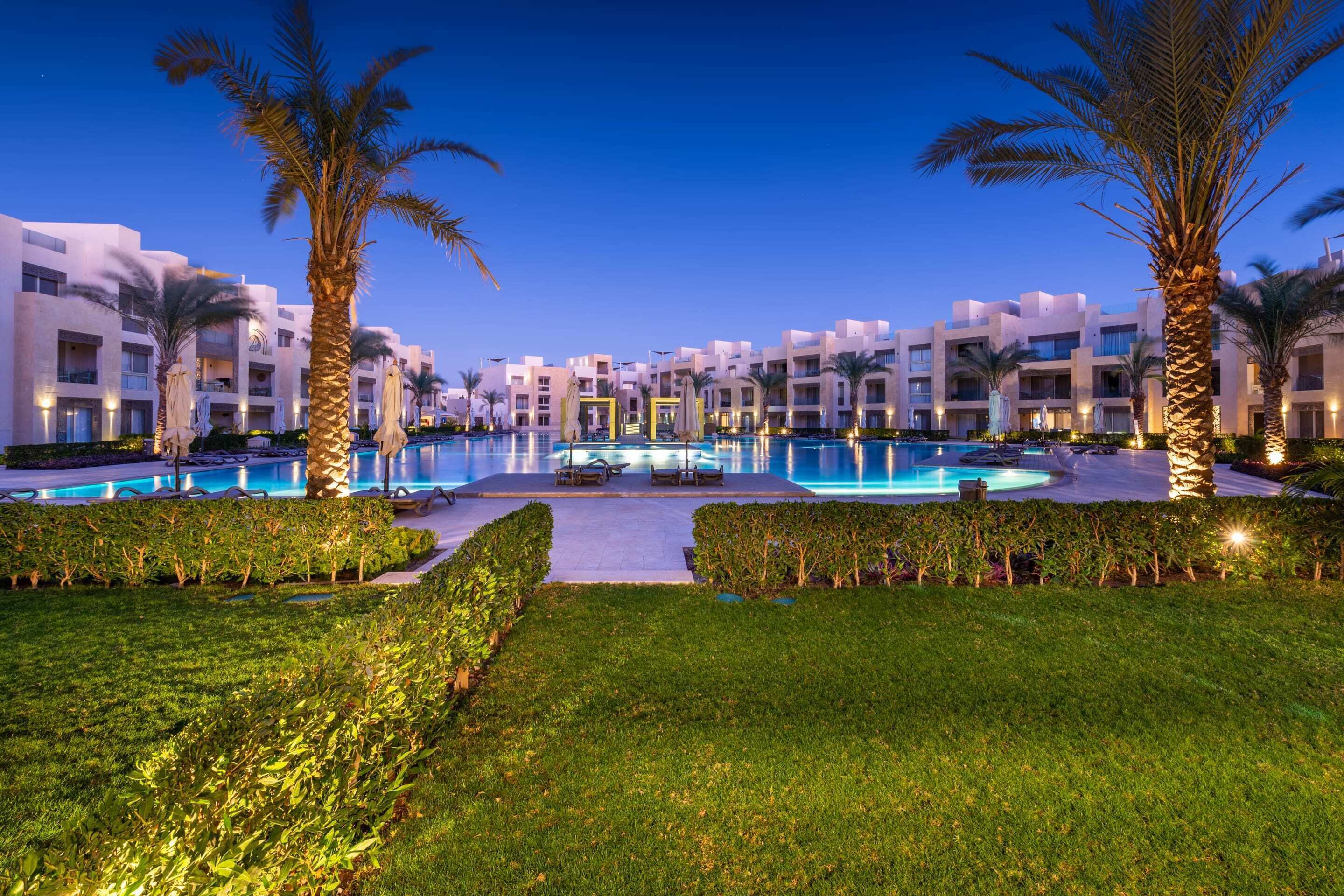 Elegant & Edgy  2 BR w/ Beach & Pool @ Mangroovy (M3-2C-01) | Piscine | Piscine extérieure, piscine chauffée