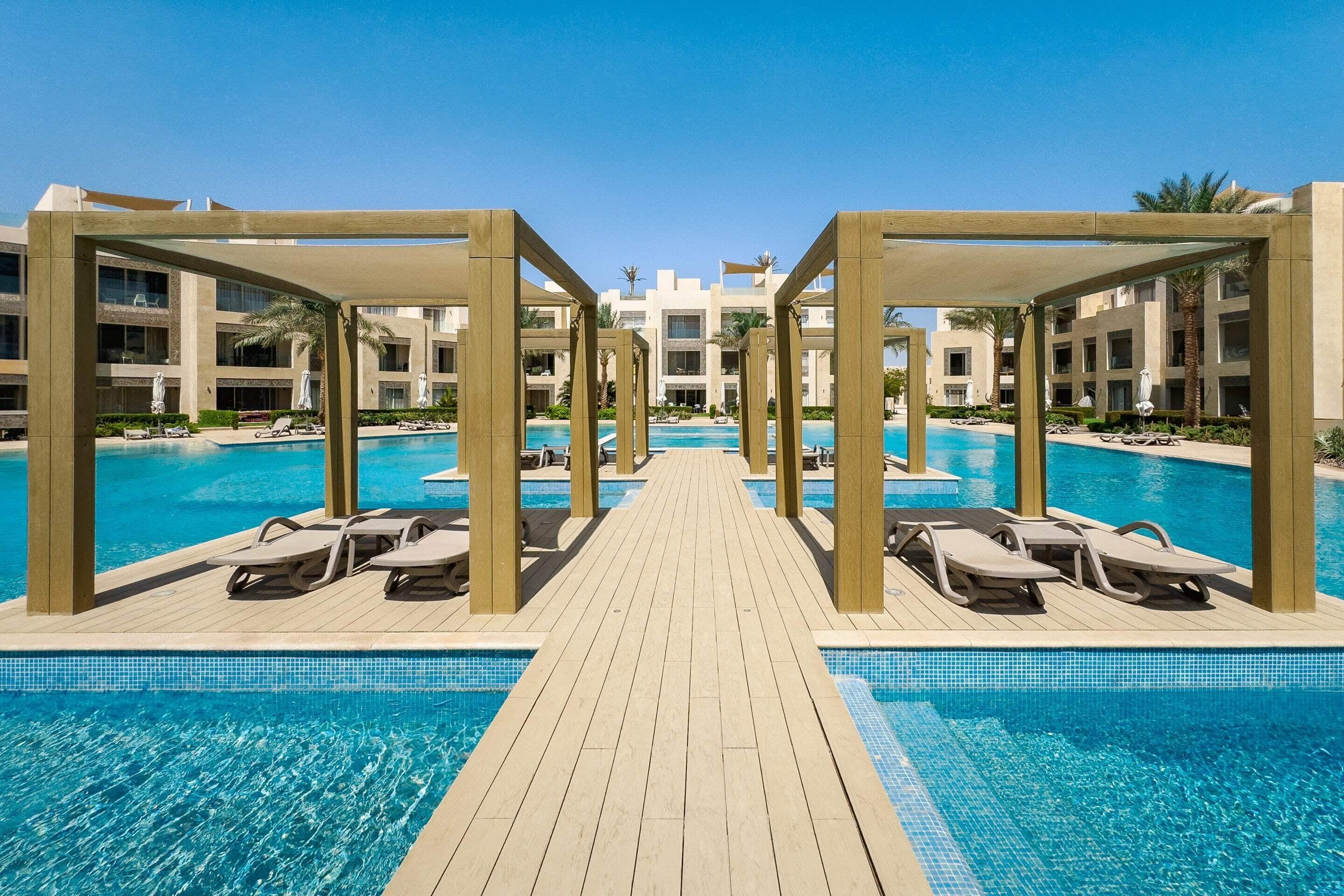 The Groundlight 1BDR @ Mangroovy | Free Beach & Pool (M3-2B-01) | Pool | Außenpool, beheizter Pool