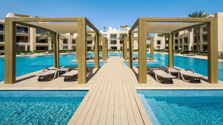 Xuru Stays I Sparky & Summery 2 BDR @ Mangroovy Free Beach & Pool Access