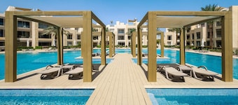 Xuru Stays I Sparky & Summery 2 BDR @ Mangroovy Free Beach & Pool Access