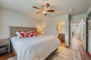 3 Schlafzimmer, Schreibtisch, WLAN