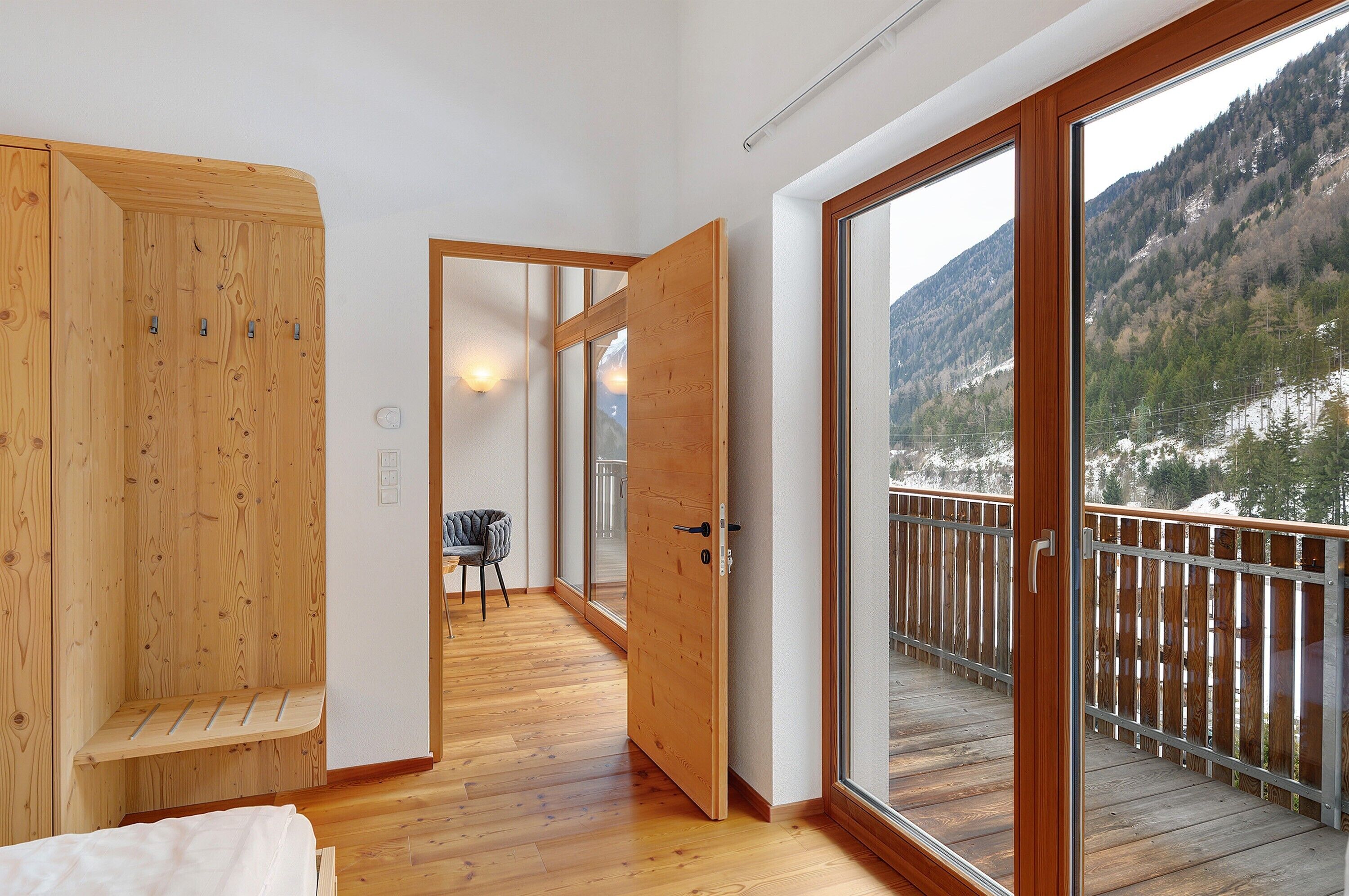 4 chambres, fer et planche à repasser, Wi-Fi, draps fournis