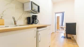 Basic Room | Private kitchen