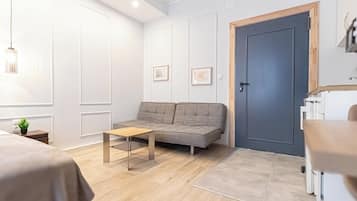 Basic Room | Iron/ironing board, free WiFi, bed sheets