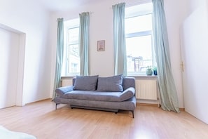 Phòng cơ bản | Bàn ủi/dụng cụ ủi quần áo, truy cập Internet không dây miễn phí