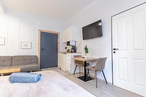 Basic Room | Private kitchenette