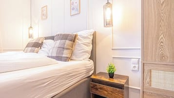 Basic Room | Iron/ironing board, free WiFi, bed sheets