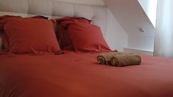 1 chambre, fer et planche Ă repasser, Wi-Fi, draps fournis