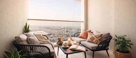 Deluxe Apartment, 2 Bedrooms, Balcony, City View | Terrace/patio