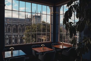 Desayuno a la carta incluido todos los días 