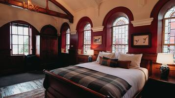 スーペリア ダブルルーム キングベッド 1 台 ハーバービュー | ミニバー、デスク、ノートパソコン用作業スペース、WiFi (無料)