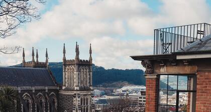 Dunedin House- Boutique Hotel