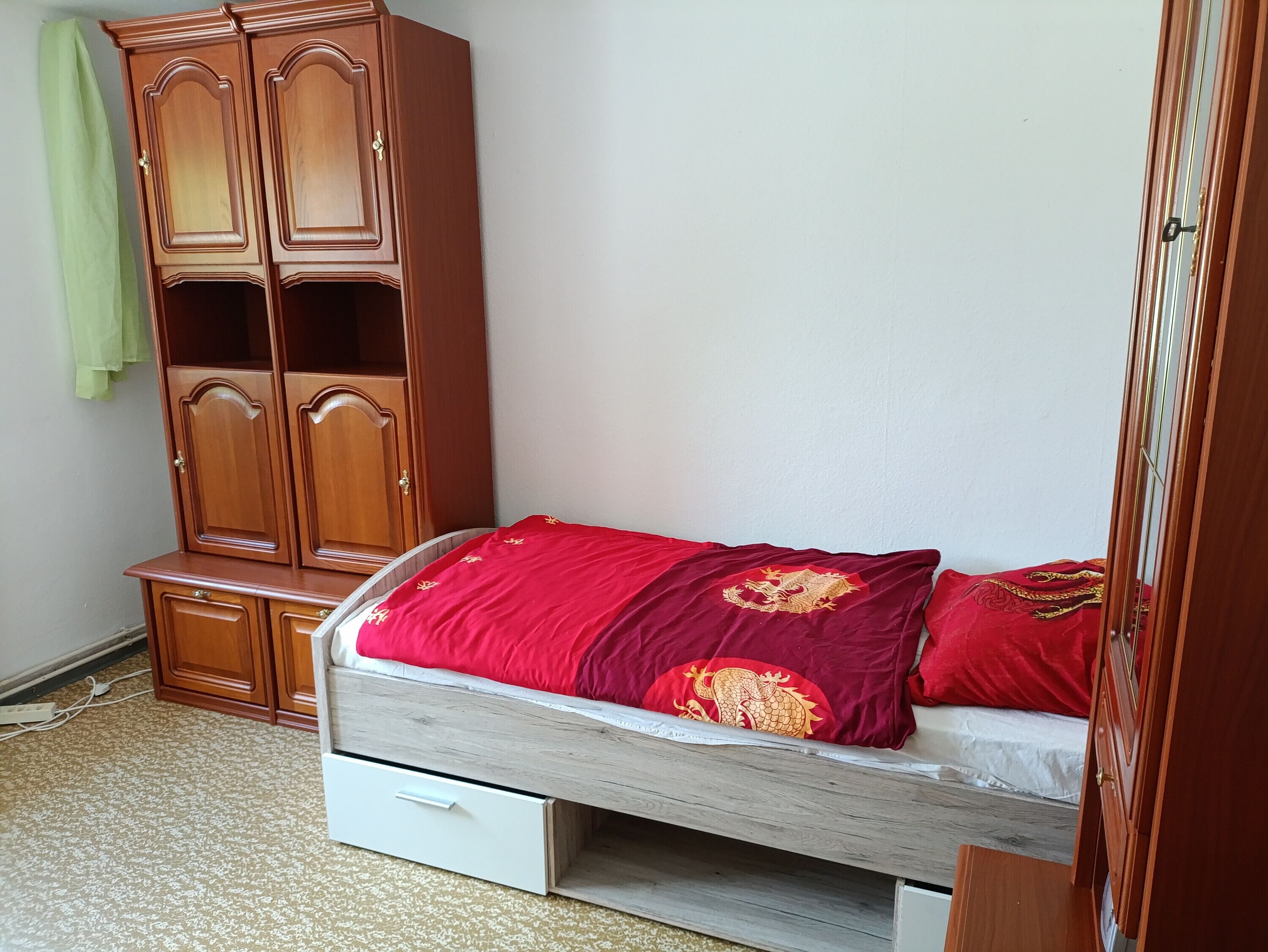 2 quartos, ferros/tábuas de passar roupa, Wi-Fi, roupa de cama