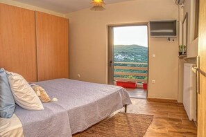 3 camere, ferro/asse da stiro, Wi-Fi