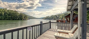 Lake Burton Bungalow with Top Dock & Scenic Patio