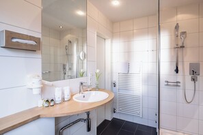 Double Room | Bathroom - Villa Neugarten (Hagnau)