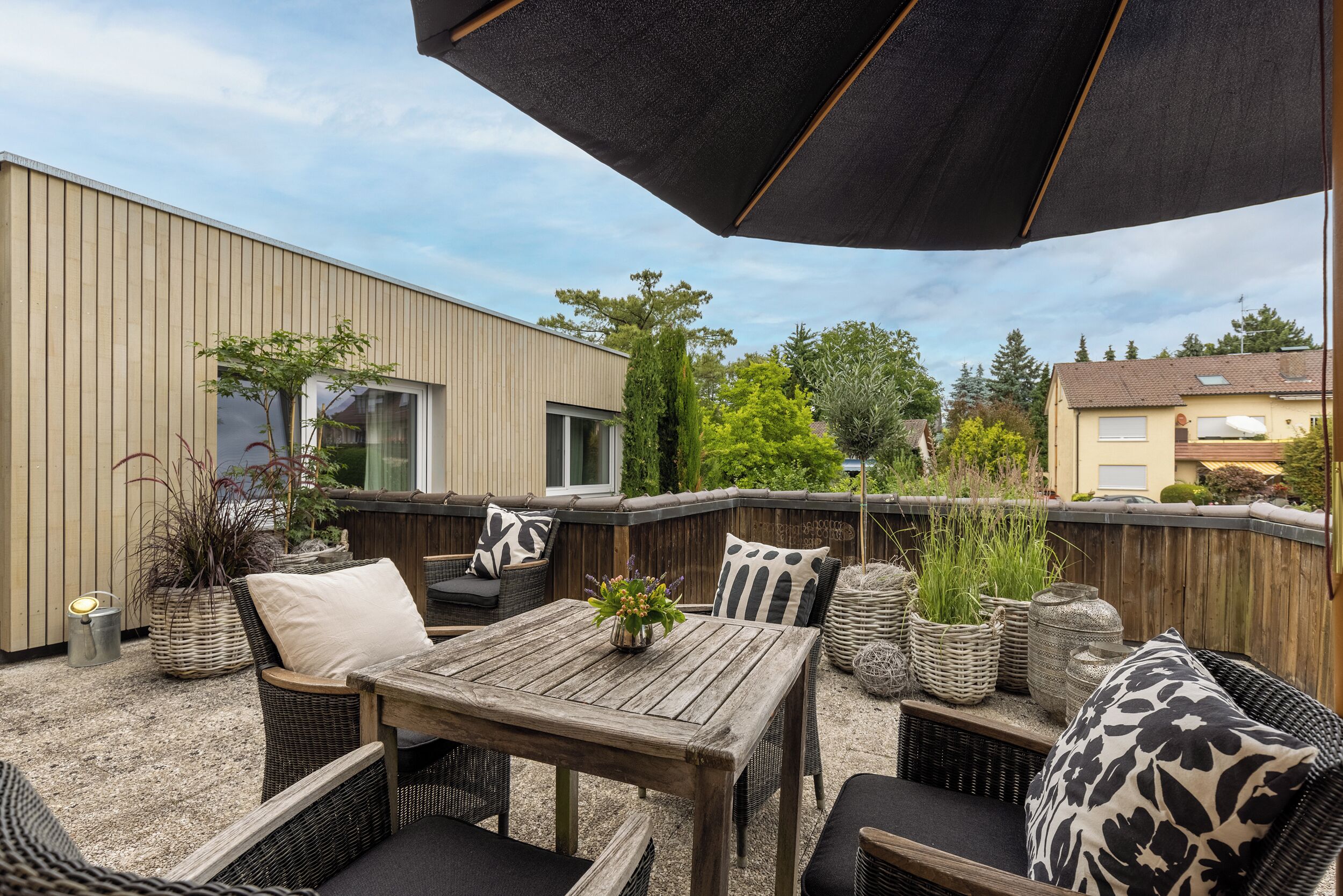 Peti besi dalam bilik, Wi-fi percuma 