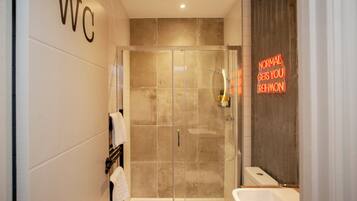 Apartment, City View | Bathroom | Shower, free toiletries, towels, soap