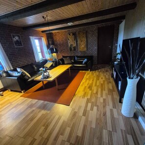 TV, DVD player, stereo