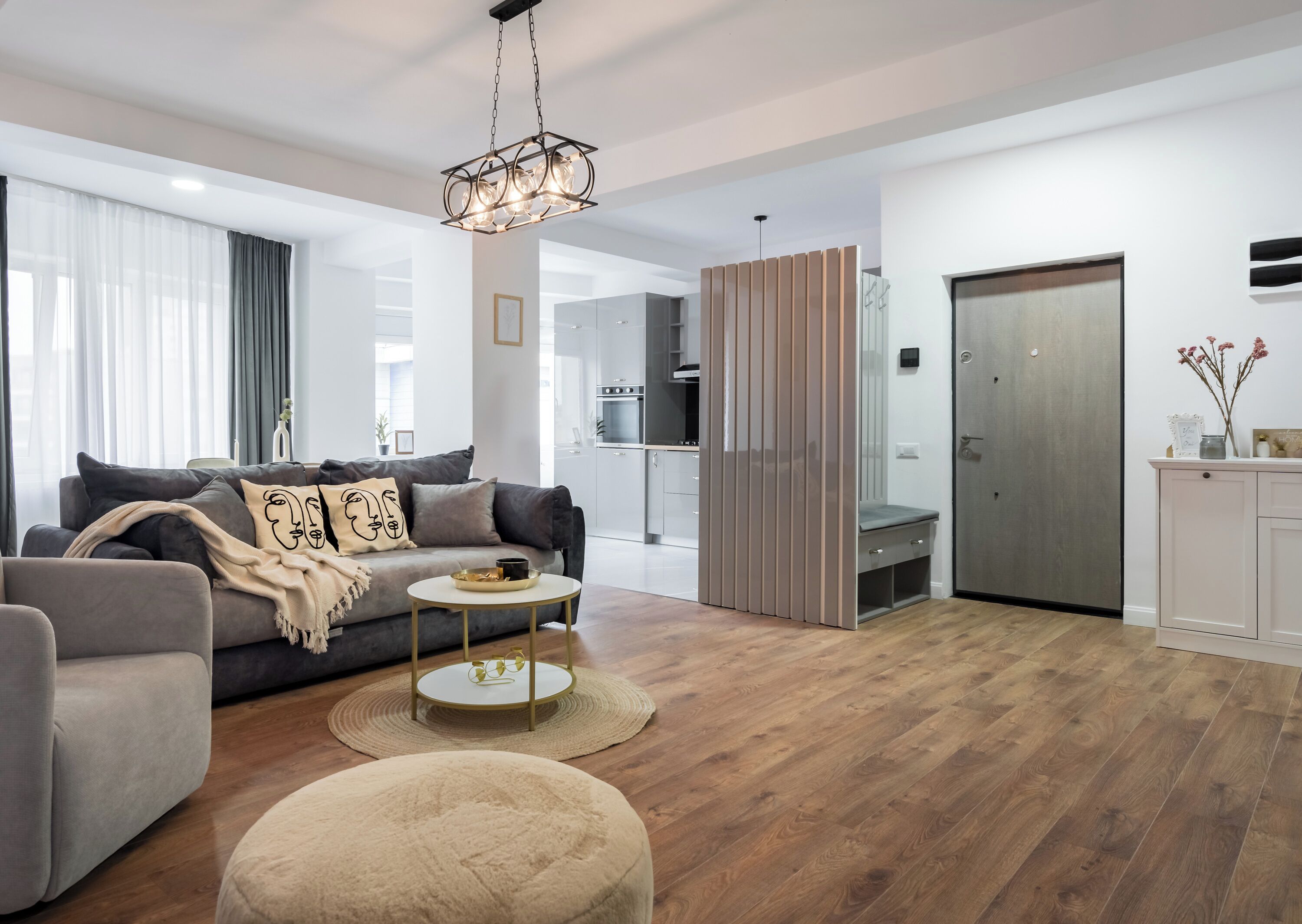 위성 채널 시청이 가능한 64인치 LED TV