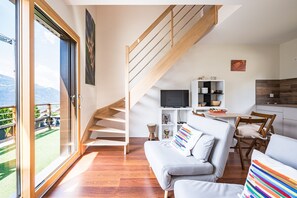 TV - Apartment 'La Côte D'Aime 44m2' with Mountain View, Shared Terrace and Wi-Fi (La Plagne Tarentaise)