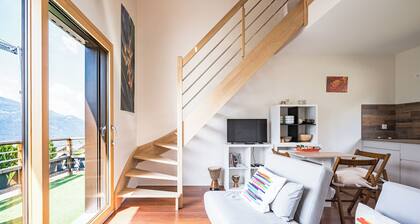Appartement 'La CÎte D'Aime 44m2' avec vue sur la montagne, terrasse partagée et Wi-Fi