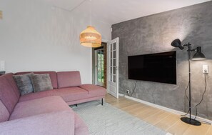 Een smart-tv en een open haard