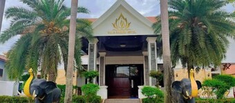 PALA Garden Hotel