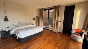 Iron/ironing board, WiFi, bed sheets - 4-bedroom villa in peaceful Bali with all the amenity (Bali)
