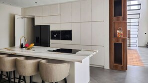 Private kitchen - 4-bedroom villa in peaceful Bali with all the amenity (Bali)