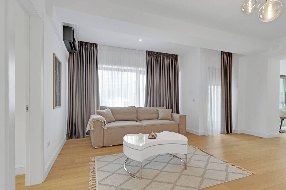 Apartment, Balcony | Living area