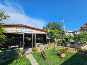 Exterior - Melanur Pansiyon (Çanakkale)