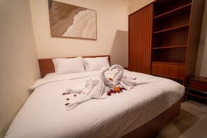 2 chambres, fer et planche à repasser, Wi-Fi, draps fournis