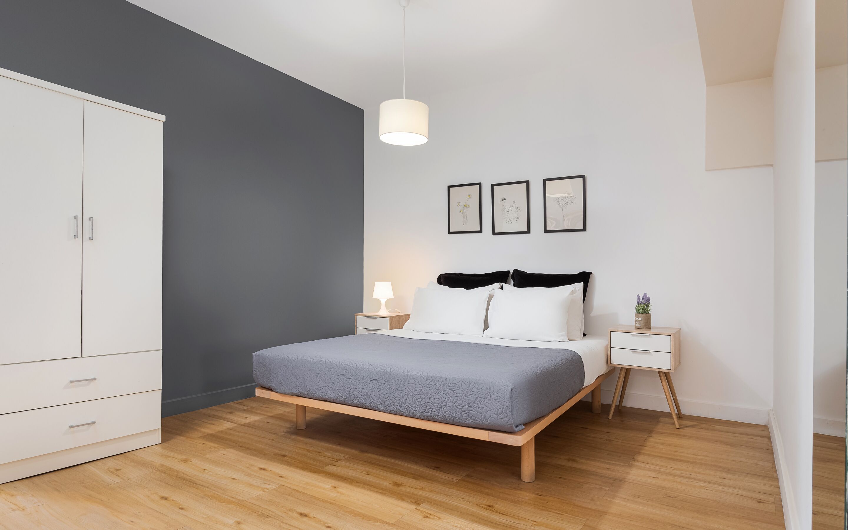 Deluxe Suite, City View | Soundproofing, iron/ironing board, travel crib, free WiFi