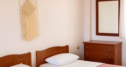 Charming 1-bedroom apartment in quaint ΕΥΒΟΙΑ with WiFi, AC