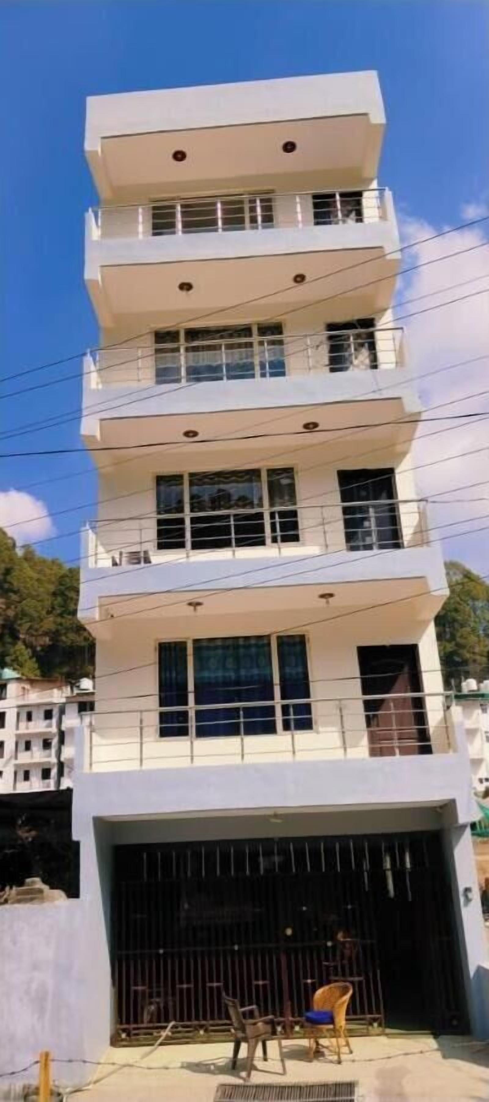 숙박 시설 정면