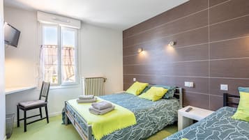 1 bedroom, WiFi, bed sheets