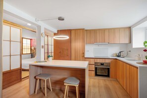 Refrigerador, horno, parrilla de estufa y lavavajillas 