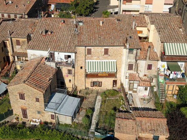 منظر من الجو على ارتفاع عالٍ