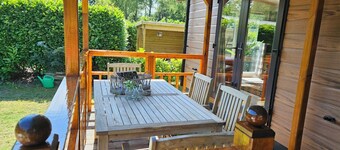 Modern chalet with cozy porch: the Veluwe Feel Good