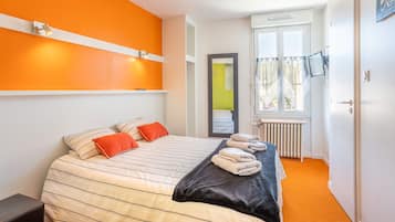 1 habitación, wifi y ropa de cama