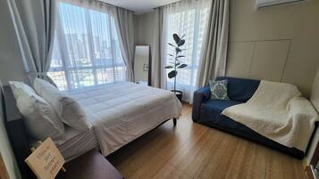 1 bedroom, iron/ironing board, Internet, bed sheets