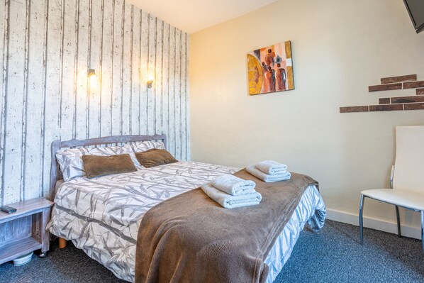 1 Schlafzimmer, WLAN, Bettwäsche