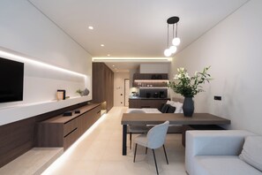 Luxury Apartment, 1 Double Bed, Balcony, City View - Kolonaki Luxury Studios (Athens)