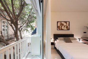 Deluxe Apartment, 1 Double Bed with Sofa bed, Balcony, City View | Balcony