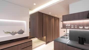 Luxury Apartment, 1 Double Bed, Balcony, City View | Private kitchen | Full-size fridge, microwave, oven, stovetop